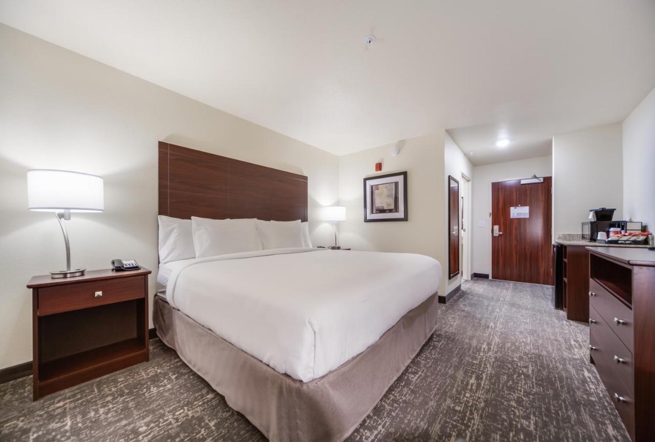 Cobblestone Inn & Suites-Fremont Exteriér fotografie