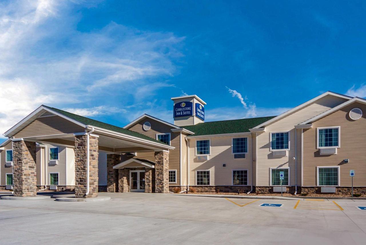 Cobblestone Inn & Suites-Fremont Exteriér fotografie