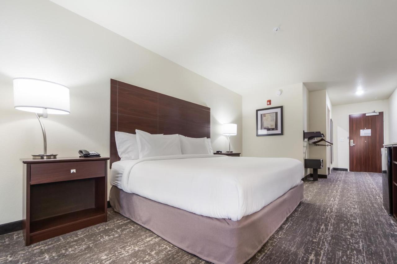 Cobblestone Inn & Suites-Fremont Exteriér fotografie