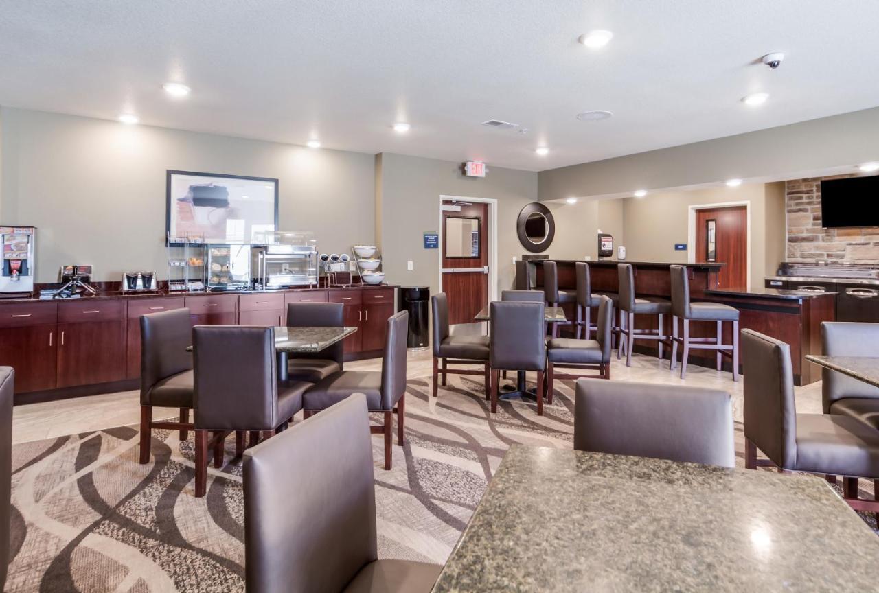 Cobblestone Inn & Suites-Fremont Exteriér fotografie