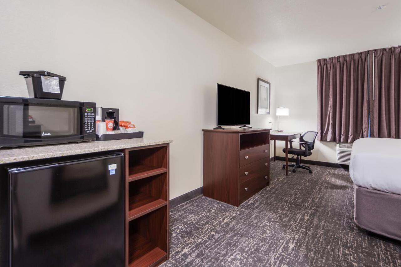 Cobblestone Inn & Suites-Fremont Exteriér fotografie